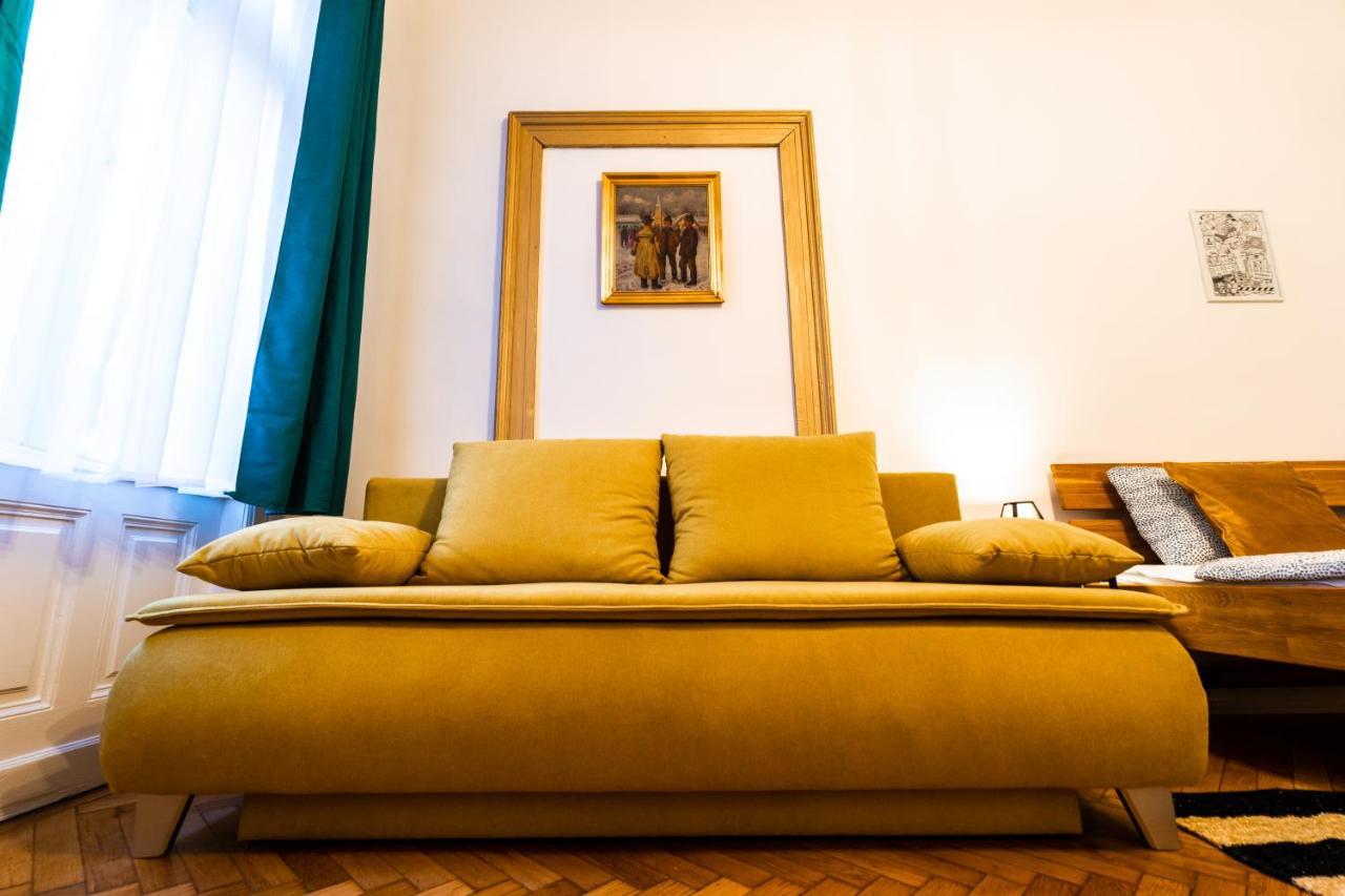 Palace Quarter Suite Budapest Esterno foto